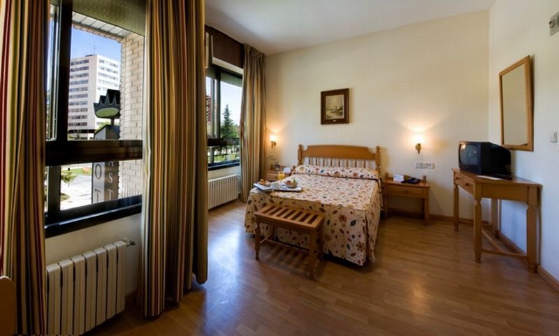Hotel Castilla Albacete Bilik gambar